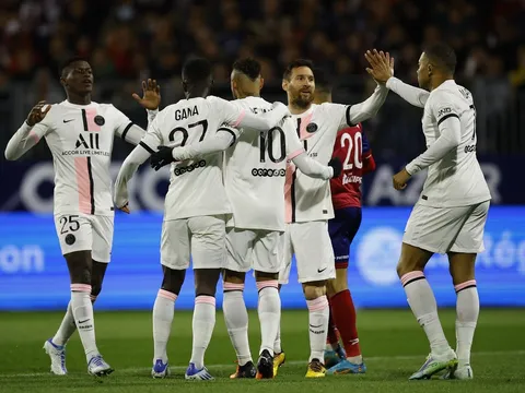 Messi, Mbappe, Neymar giúp PSG đè bẹp Clermont Foot