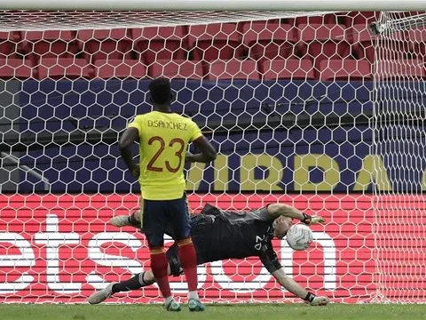 Emiliano Martinez lập đại công cho Argentina, Arsenal giờ này có tiếc?