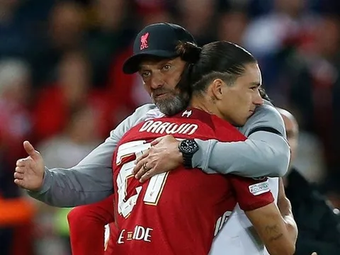 Messi và Ronaldo trở thành tấm bình phong của Nunez