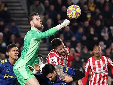 Michael Owen: M.U không thể mãi dựa vào De Gea