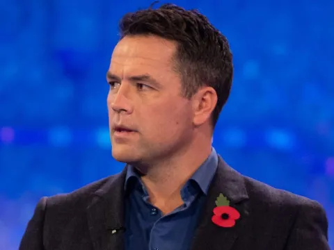 Michael Owen ủng hộ Man City vô địch