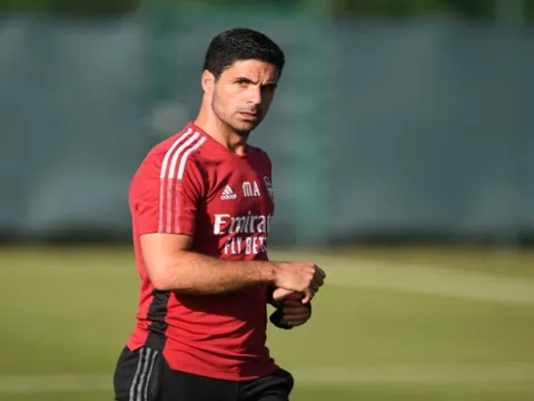 Arsenal mở đàm phán ký tiền vệ 70 triệu của Man City