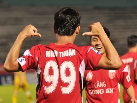 Minh Thuận ghi 'bàn thắng vàng' giúp Long An đánh bại Đắk Lắk