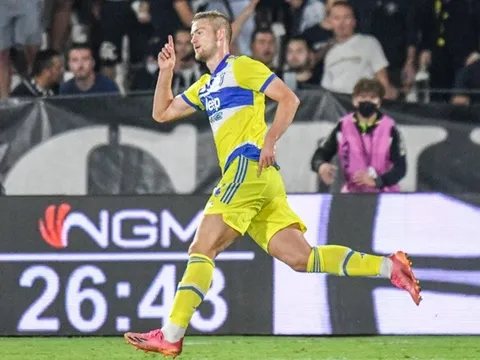 Mino Raiola tuyên bố chắc nịch, Juventus lo lắng vì trụ cột