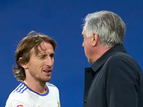 Modric được Real Madrid tưởng thưởng