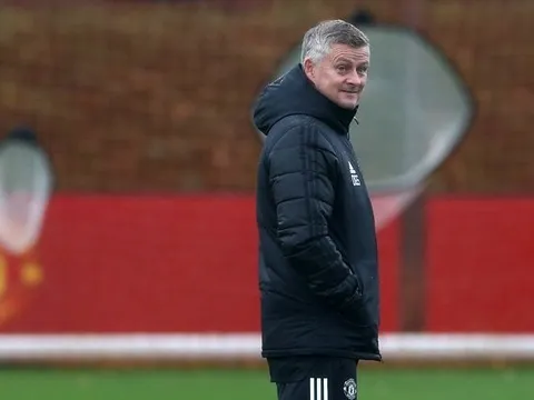 'Một khi có cầu thủ đó trong đội hình, Solskjaer sẽ không thể loại cậu ấy ra'