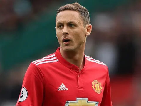 3 "siêu tiền vệ" Premier League kéo nhau sang AC Milan?