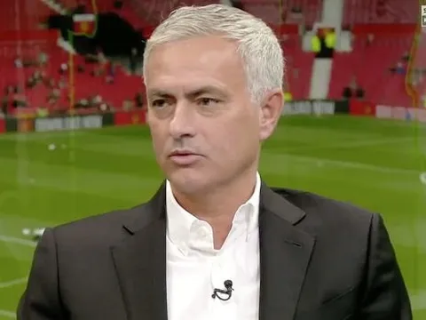 Mourinho: "Ai cũng nghĩ Liverpool tới đây và thắng dễ M.U ư? Tôi không thế"