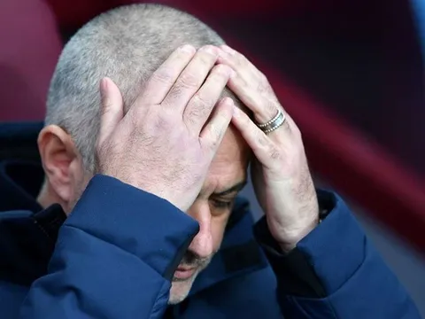 Mourinho bị Spurs 'trảm': Khi không chỉ có các cầu thủ 'khác đi'