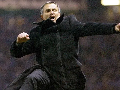 Mourinho đã biến Chelsea thành cỗ máy giành danh hiệu như thế nào?