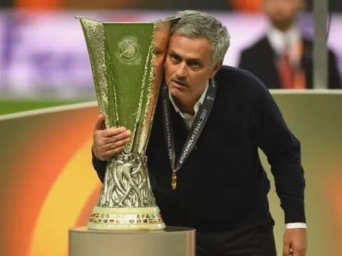 Mourinho đã cho Solskjaer thấy Man Utd cần làm gì trong mùa giải tới