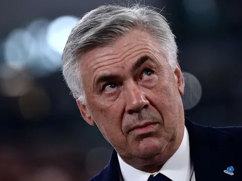 "Mourinho không hợp với Tottenham, nên là ông ấy"