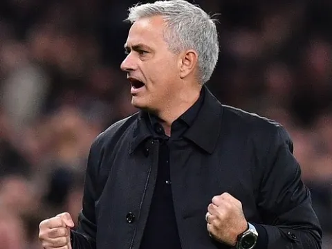 Mourinho phá vỡ im lặng, 'cáo già chuyển nhượng' có gia nhập Tottenham?