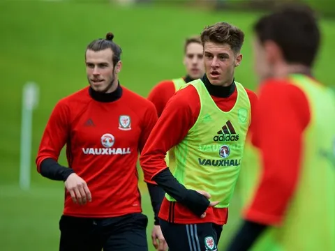 Mourinho nhận "đòn đau" từ thương vụ chiêu mộ đồng đội của Bale