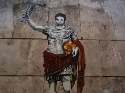 Mourinho trở thành "Hoàng đế" bất tử ở Rome