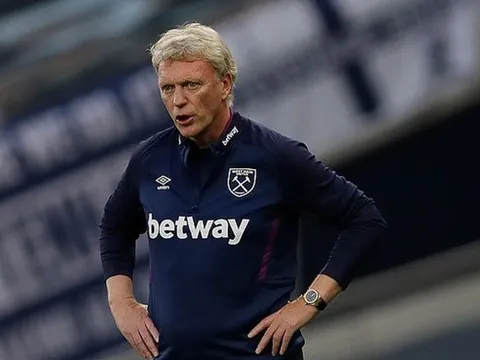 Thua trận, David Moyes chất vấn BTC Premier League về Man Utd