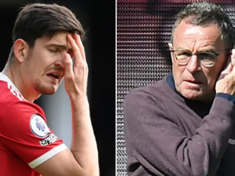 Gary Neville: "Man United là một trò đùa"