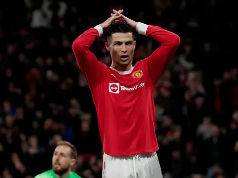 MU mùa thứ 5 liên tiếp trắng tay: Sự tầm thường của Quỷ đỏ