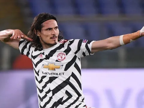 Cavani tiết lộ lý do gia hạn với Man Utd