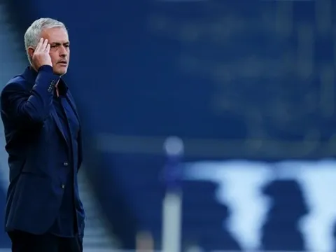 M.U nhăm nhe cướp "báu vật" 120 triệu, Mourinho trải lòng thẳng thắn