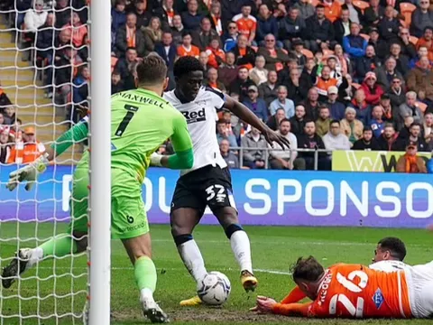 M.U nhắm thần đồng của Wayne Rooney