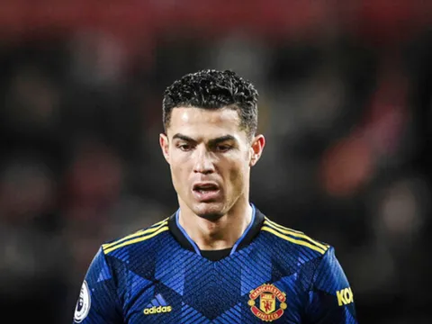 MU thiệt hại lớn nếu Ronaldo sớm dứt áo ra đi