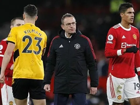 "Tôi nghĩ việc Man United bổ nhiệm ông ấy thật kỳ lạ"