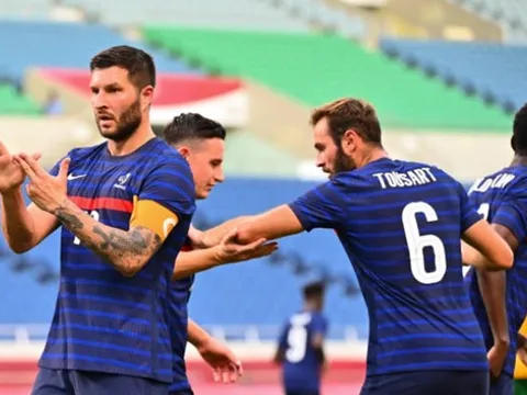 Mưa bàn thắng và hat-trick, Pháp ngược dòng thắng nghẹt thở