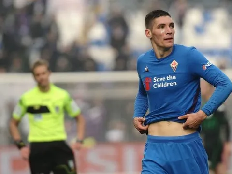 Mua trung vệ, Man Utd nhận tin cực vui từ Italia