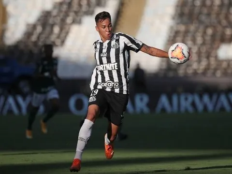 Mục tiêu 18 triệu bảng của Arsenal được ví như Shevchenko mới