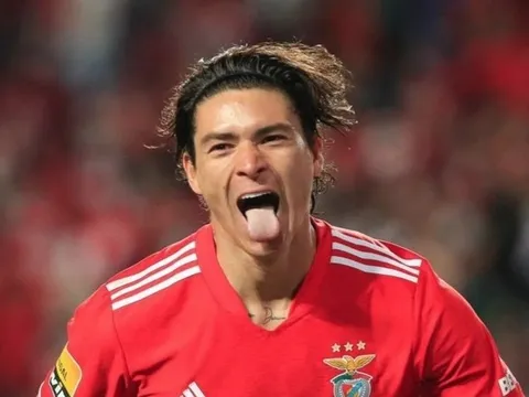 Mục tiêu chuyển nhượng 60 triệu euro của Man Utd