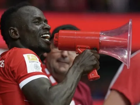 Muller: Mane nhắc tôi không chuyền cho Lewandowski