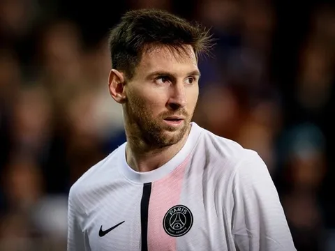 Muôn vàn khó khăn dành cho Messi tại PSG