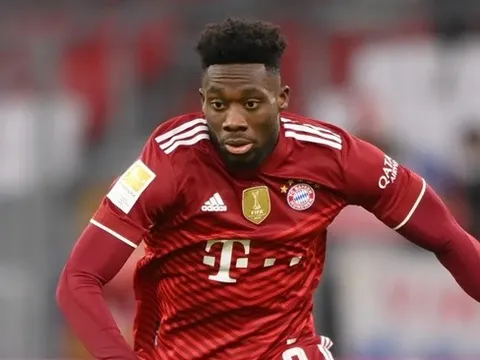 Nagelsmann thông báo tin quan trọng về Alphonso Davies
