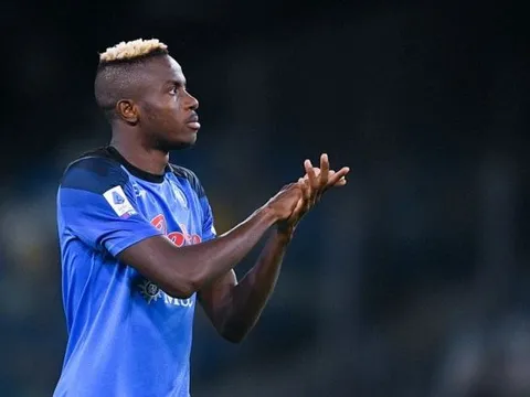 Napoli cho Man Utd mượn Osinhem với 2 điều kiện