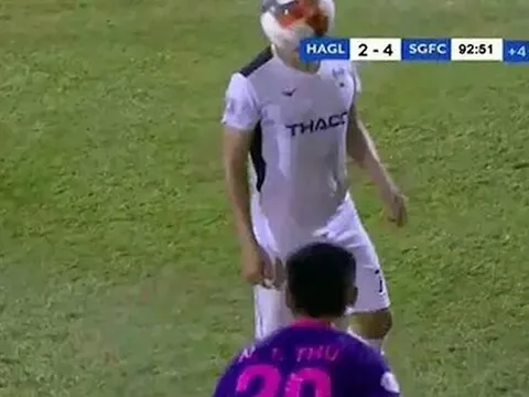 Ném bóng vào mặt Hồng Duy, cầu thủ Sài Gòn FC nhận án phạt từ VFF