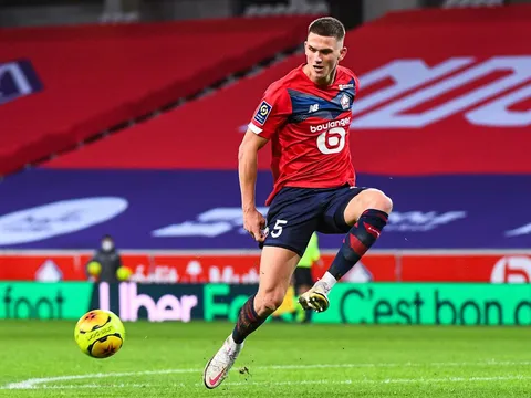 Ném tiền gấp đôi, Newcastle loại ông lớn khỏi cuộc đua trung vệ
