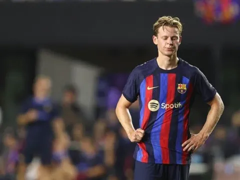 "Nếu De Jong không muốn M.U, đừng đưa cậu ấy đến"