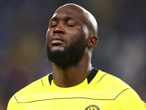 "Nếu là Lukaku, tôi sẽ rất xấu hổ"