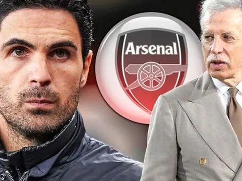 Nếu vô địch Ngoại hạng Anh, fan Arsenal hứa với Stan Kroenke 1 điều