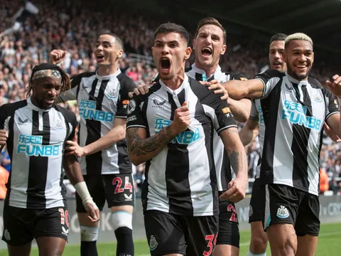 Newcastle trụ hạng thần kỳ nhờ tiền
