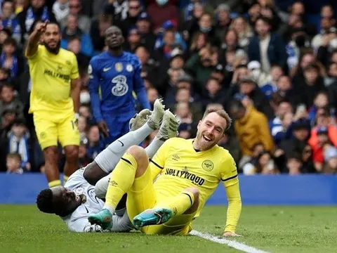 Newcastle muốn cướp người trước mũi M.U và Tottenham