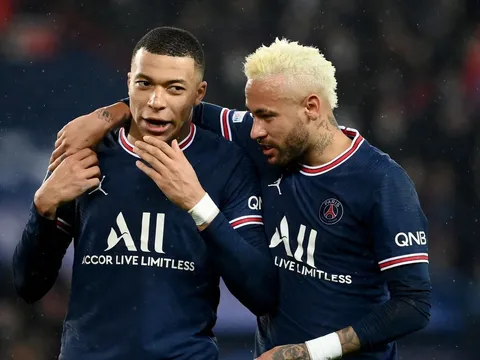 Neymar nhận lương gần gấp đôi Mbappe