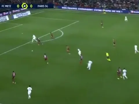 Neymar tỏ rõ đẳng cấp nhờ vào đường chọc khe kinh điển
