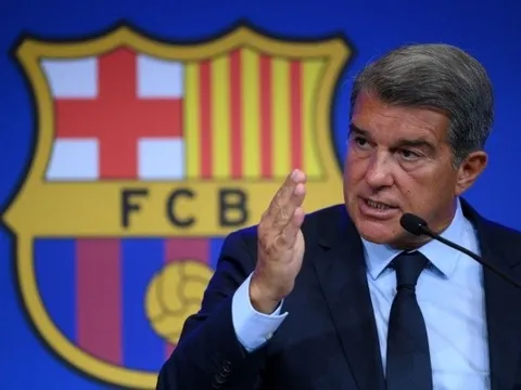 Ngại giá 1 ngôi sao tăng, Laporta không thể nói bất kỳ điều gì