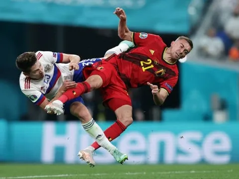 Ngay sau vụ Eriksen, máu đổ trên mặt sao tuyển Bỉ u sầu chia tay EURO