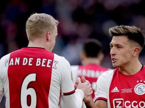 Nghe lời Jaap Stam, Erik ten Hag đưa trò cưng trở lại hàng tiền vệ