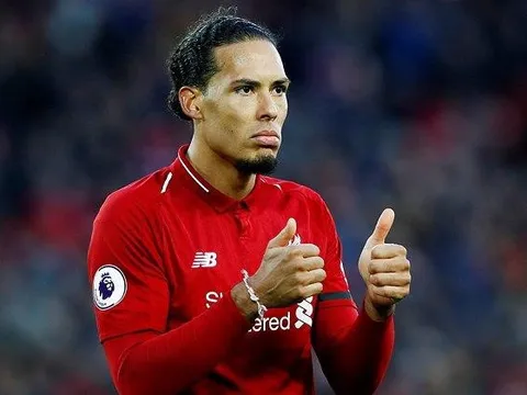 Nghiệt ngã! Van Dijk bị Messi đánh bại với cách biệt "cực nhỏ"