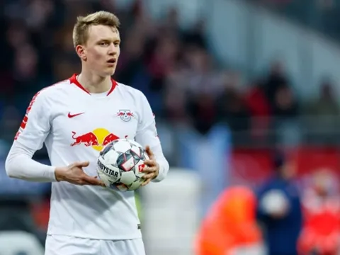 Ngoài sao đa năng của Bayern, Barca còn muốn tậu "tòa tháp" cánh phải Bundesliga