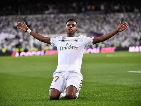 Ngôi sao 18 tuổi lập hat-trick, Real đánh tennis trên sân nhà